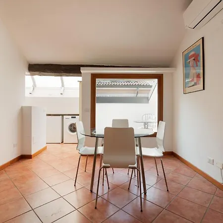 Appartamento Corso Balcony Milano
