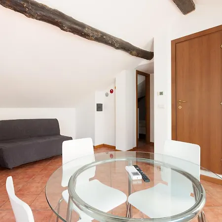 Corso Balcony Appartamento